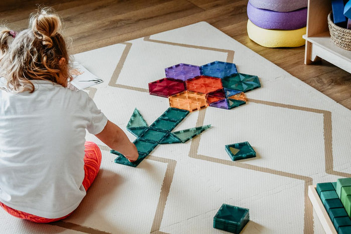 Connetix spelinspiratie voor magnetische tegels in het thema lente en pasen